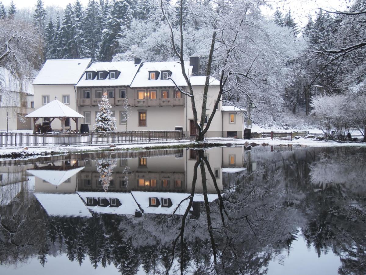Alte Baeckerei Apartment Bescheid ภายนอก รูปภาพ