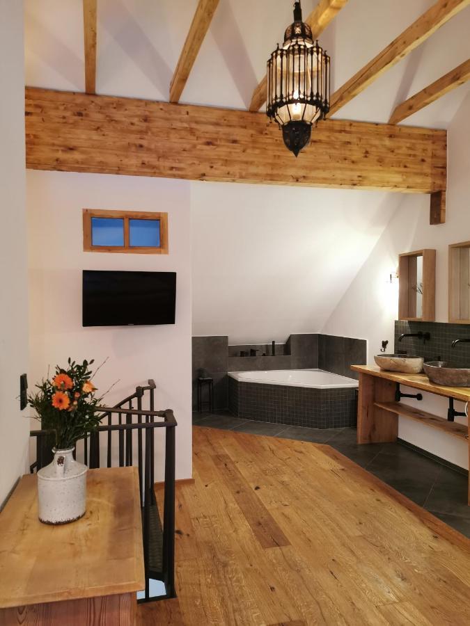 Alte Baeckerei Apartment Bescheid ภายนอก รูปภาพ
